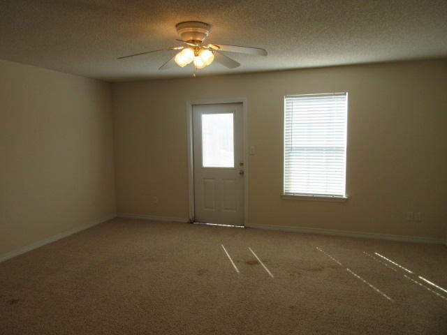 HOUSTON MANOR - Residential