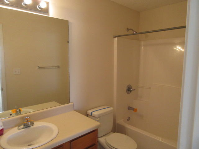 HOUSTON MANOR - Residential