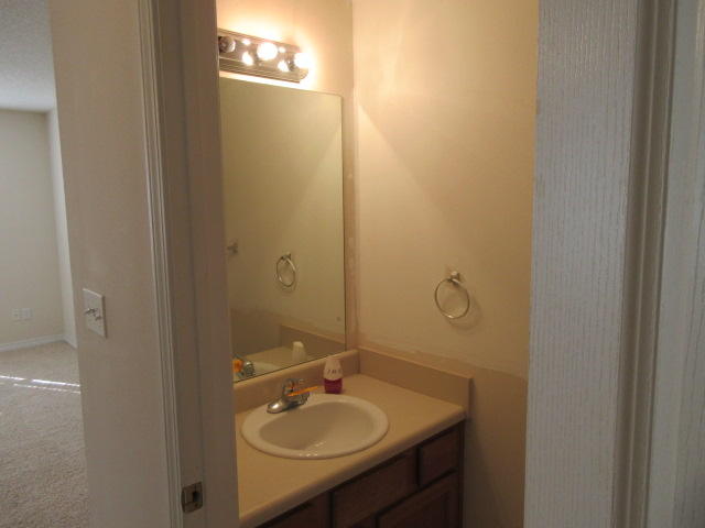 HOUSTON MANOR - Residential