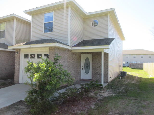 HOUSTON MANOR - Residential