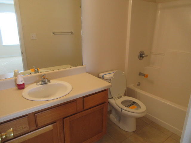 HOUSTON MANOR - Residential