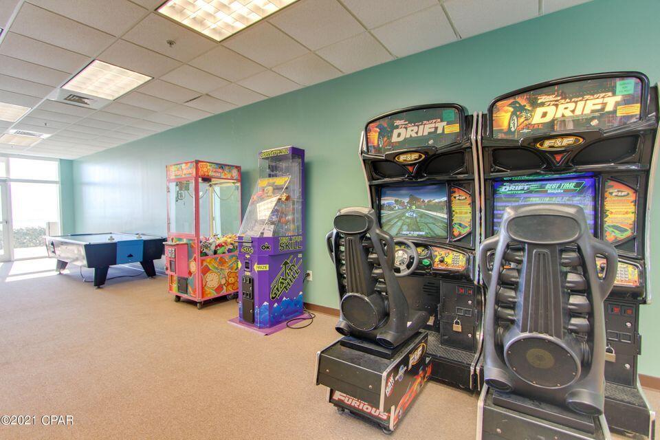 MAJESTIC BEACH TOWERS I - Residential