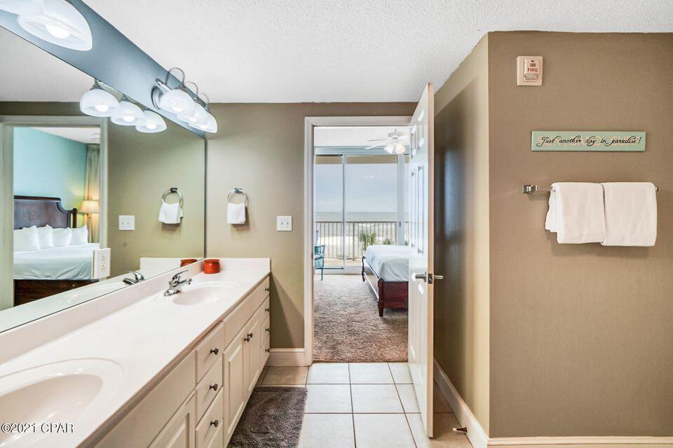 MAJESTIC BEACH TOWERS I - Residential