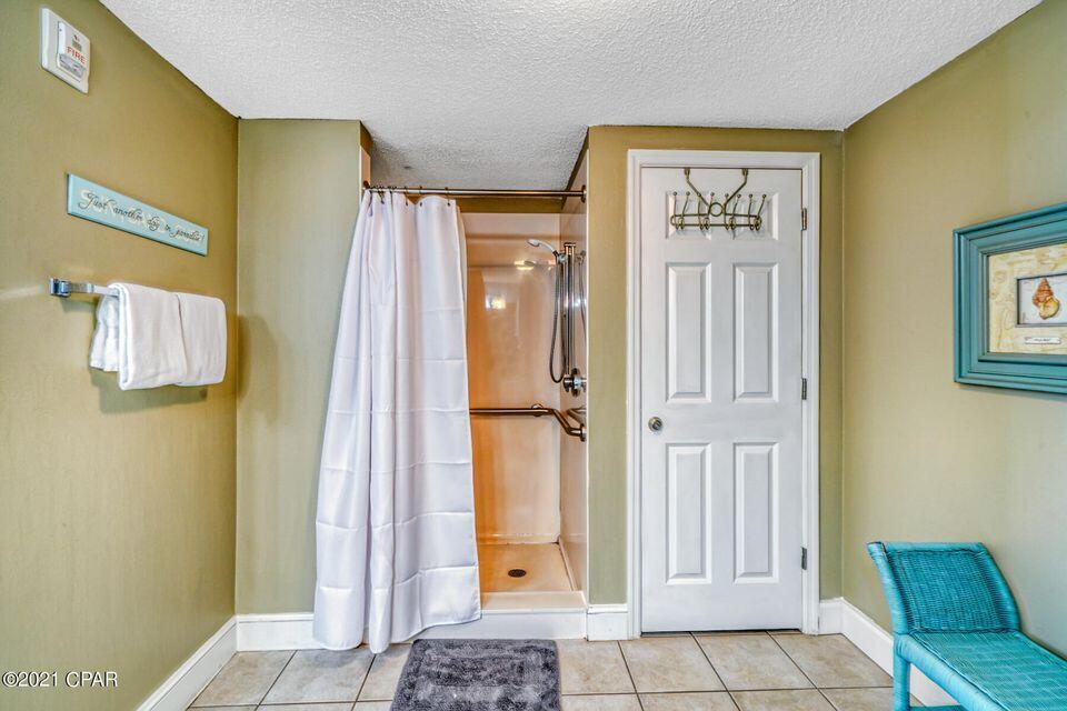 MAJESTIC BEACH TOWERS I - Residential