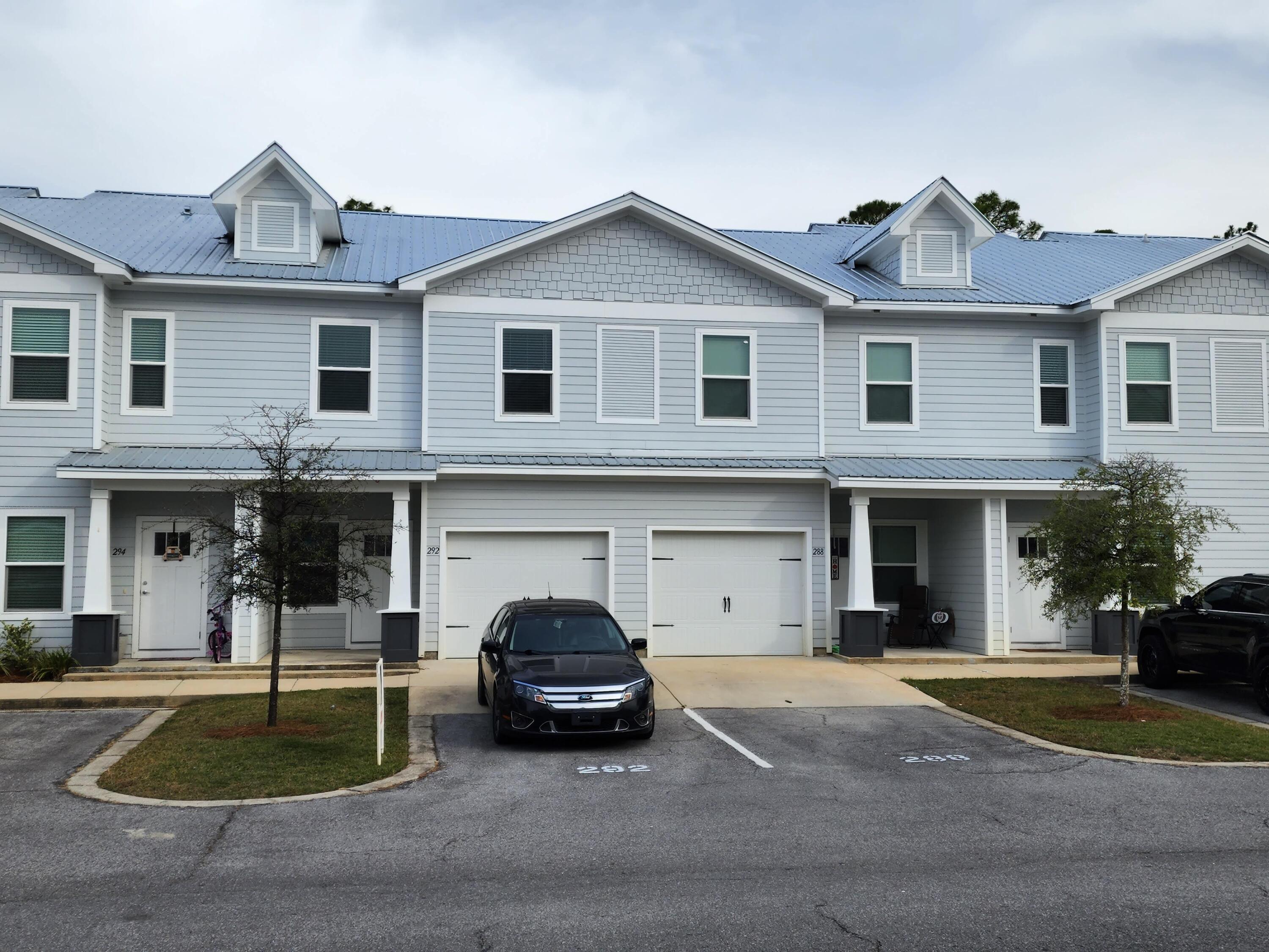 VERANDAS AT FREEPORT - Residential