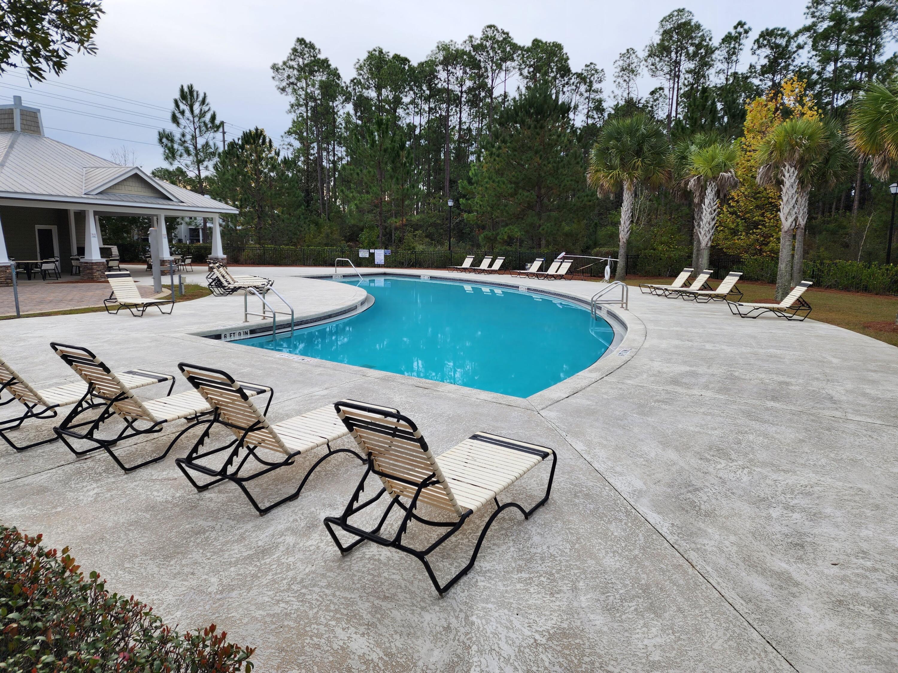 VERANDAS AT FREEPORT - Residential