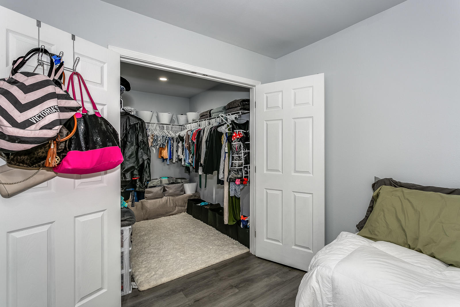 ELLIOTTS POINT RESUB - Residential