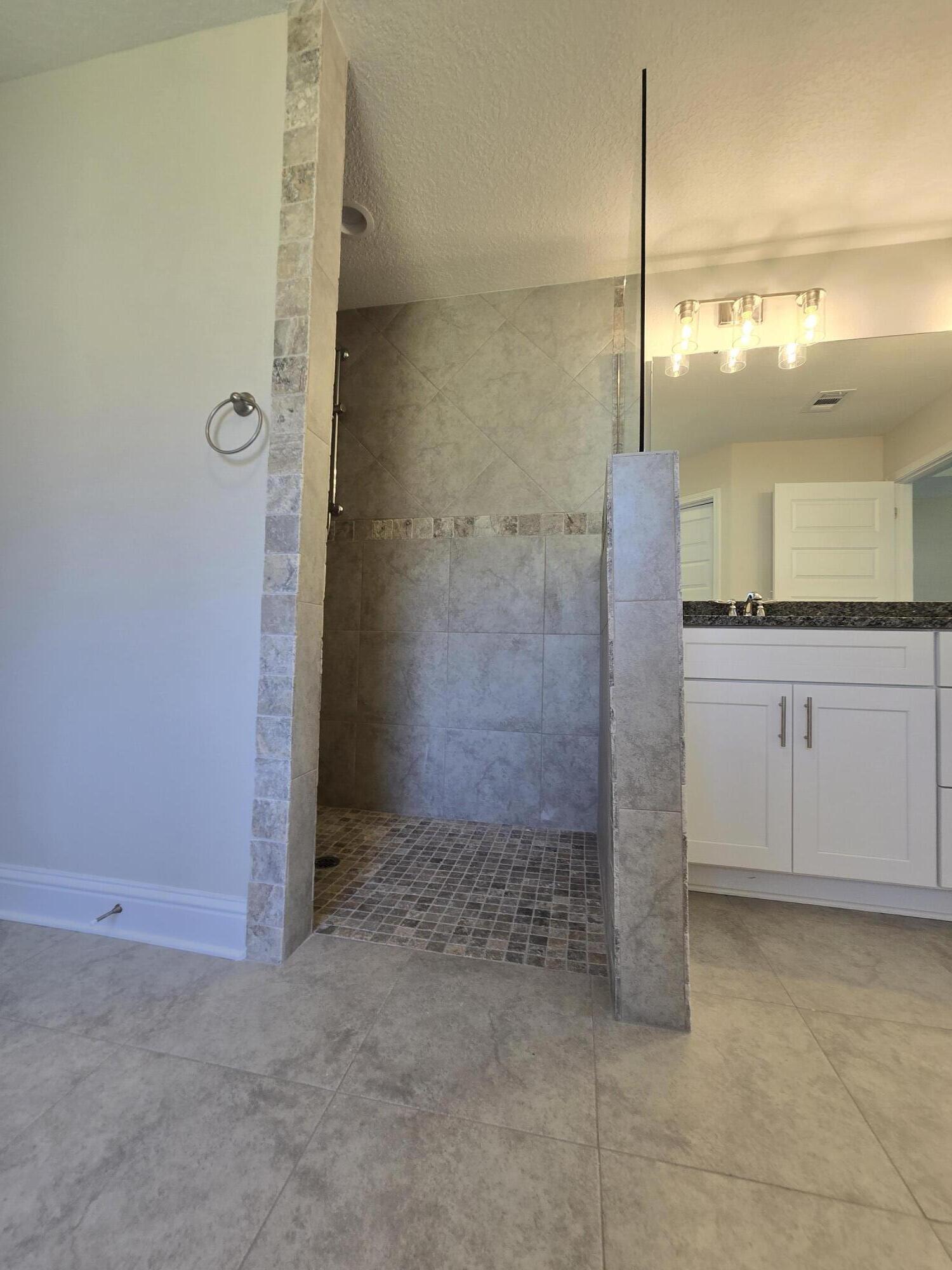 WINDMEADOWS - Residential