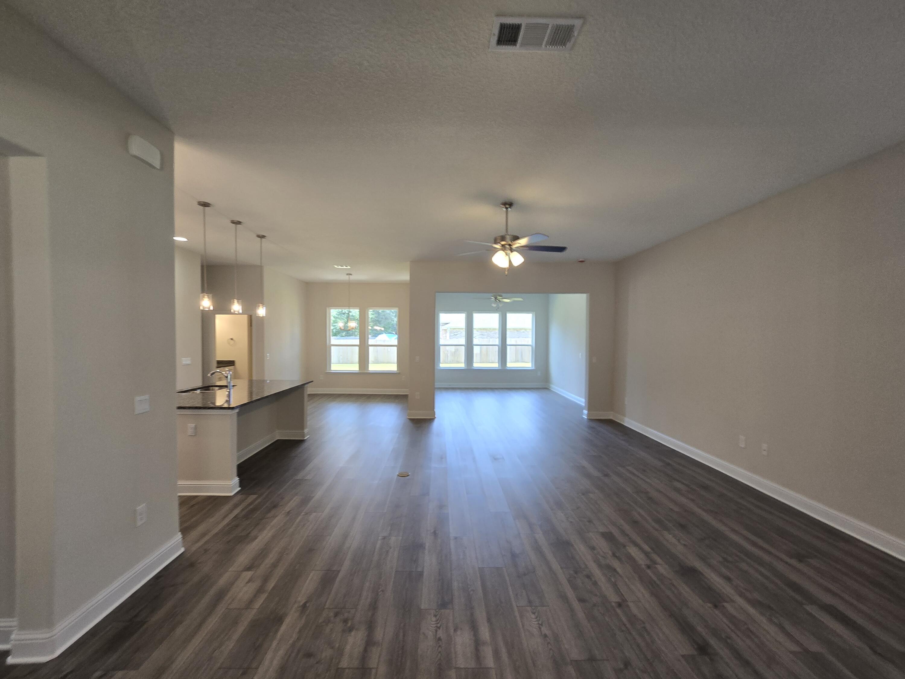 WINDMEADOWS - Residential