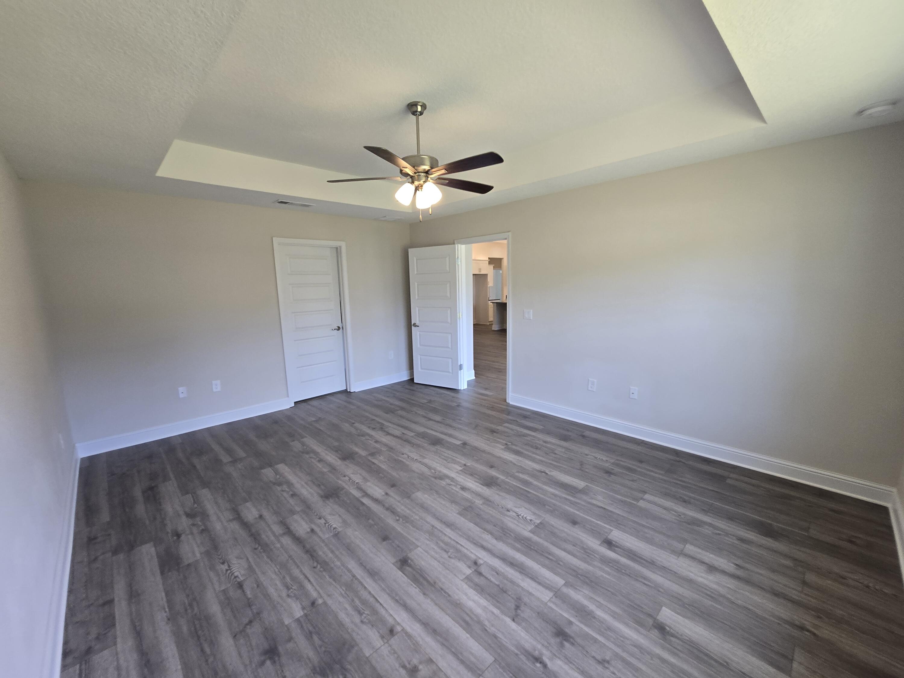 WINDMEADOWS - Residential