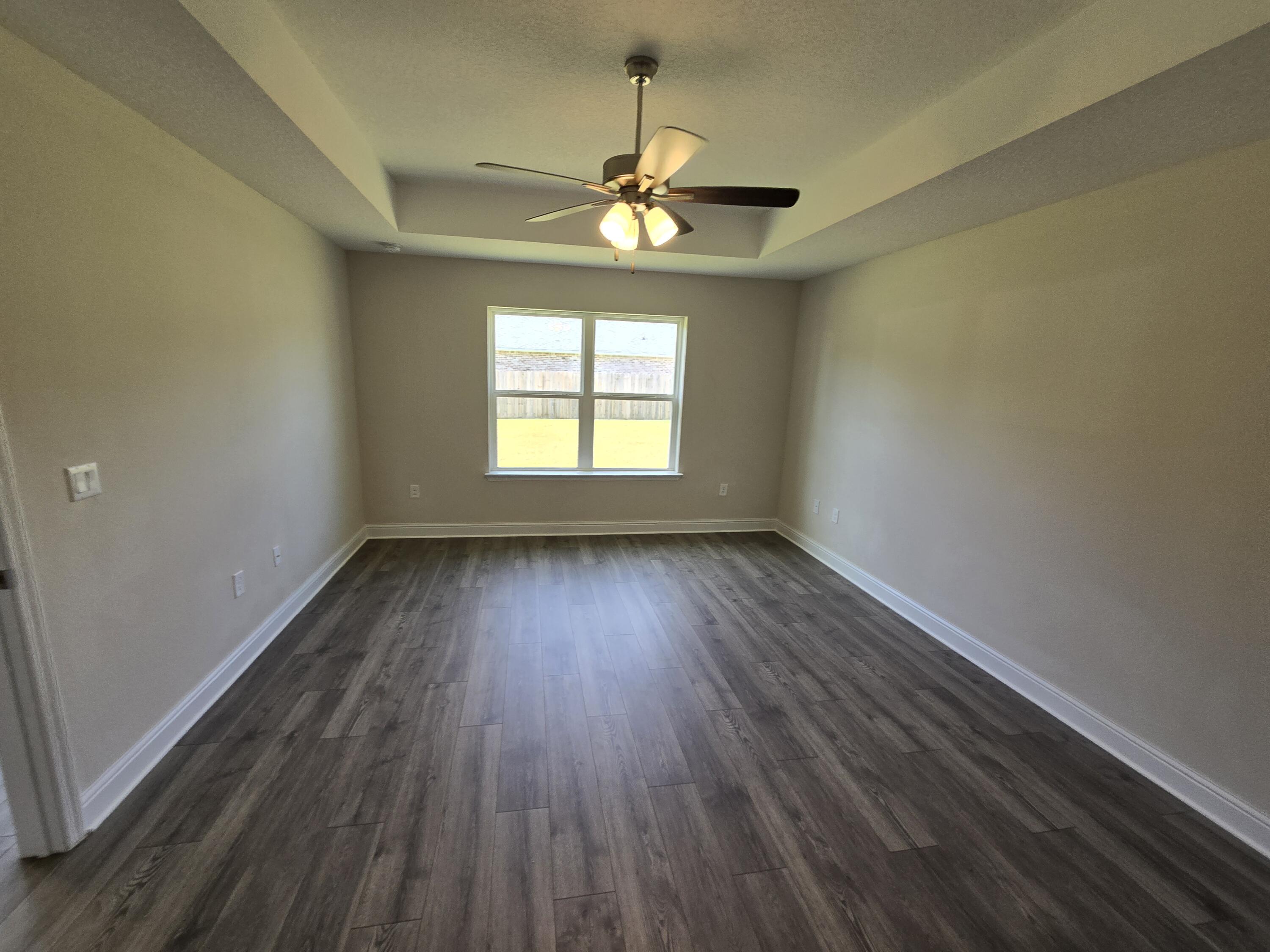 WINDMEADOWS - Residential