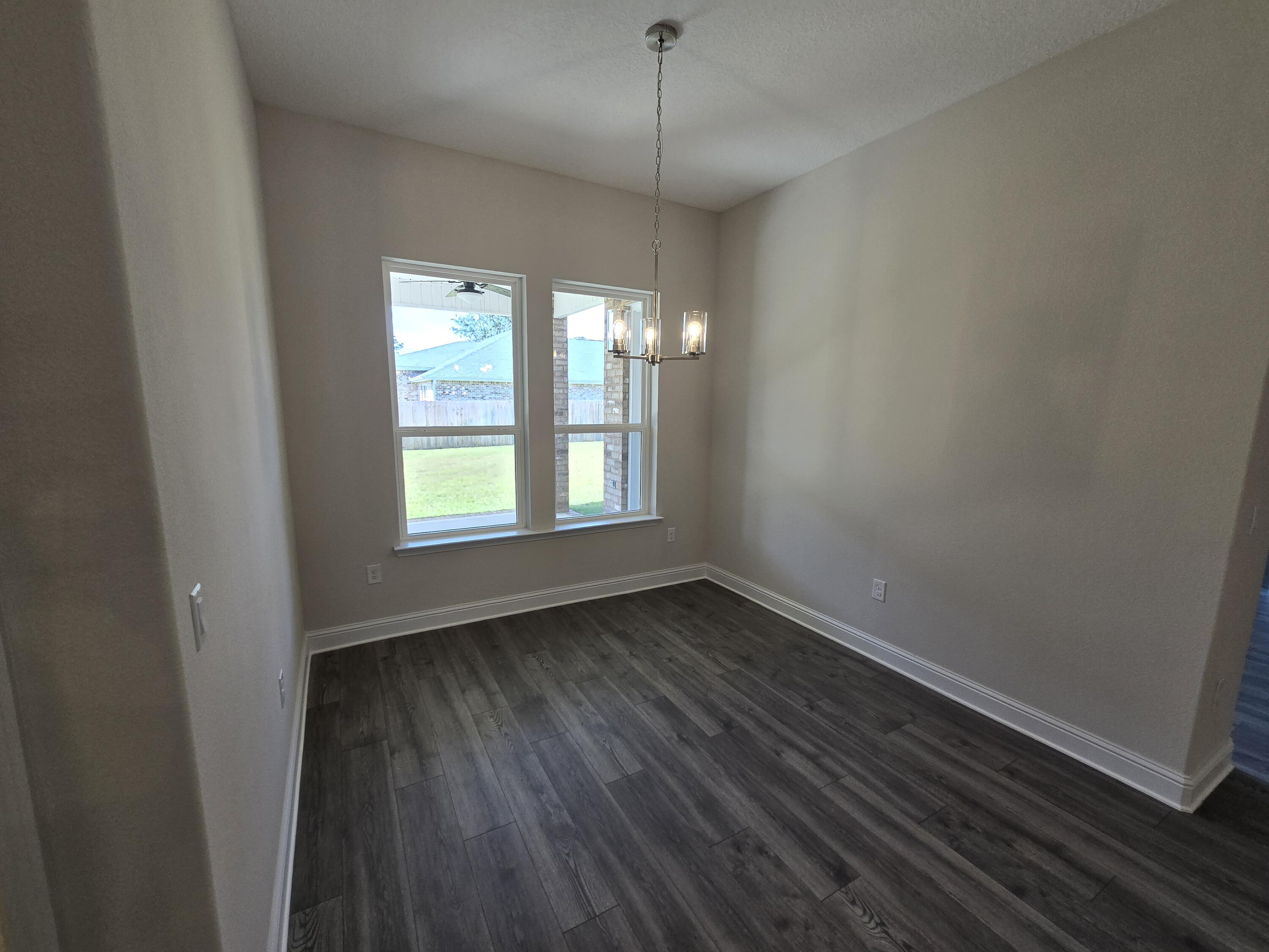 WINDMEADOWS - Residential