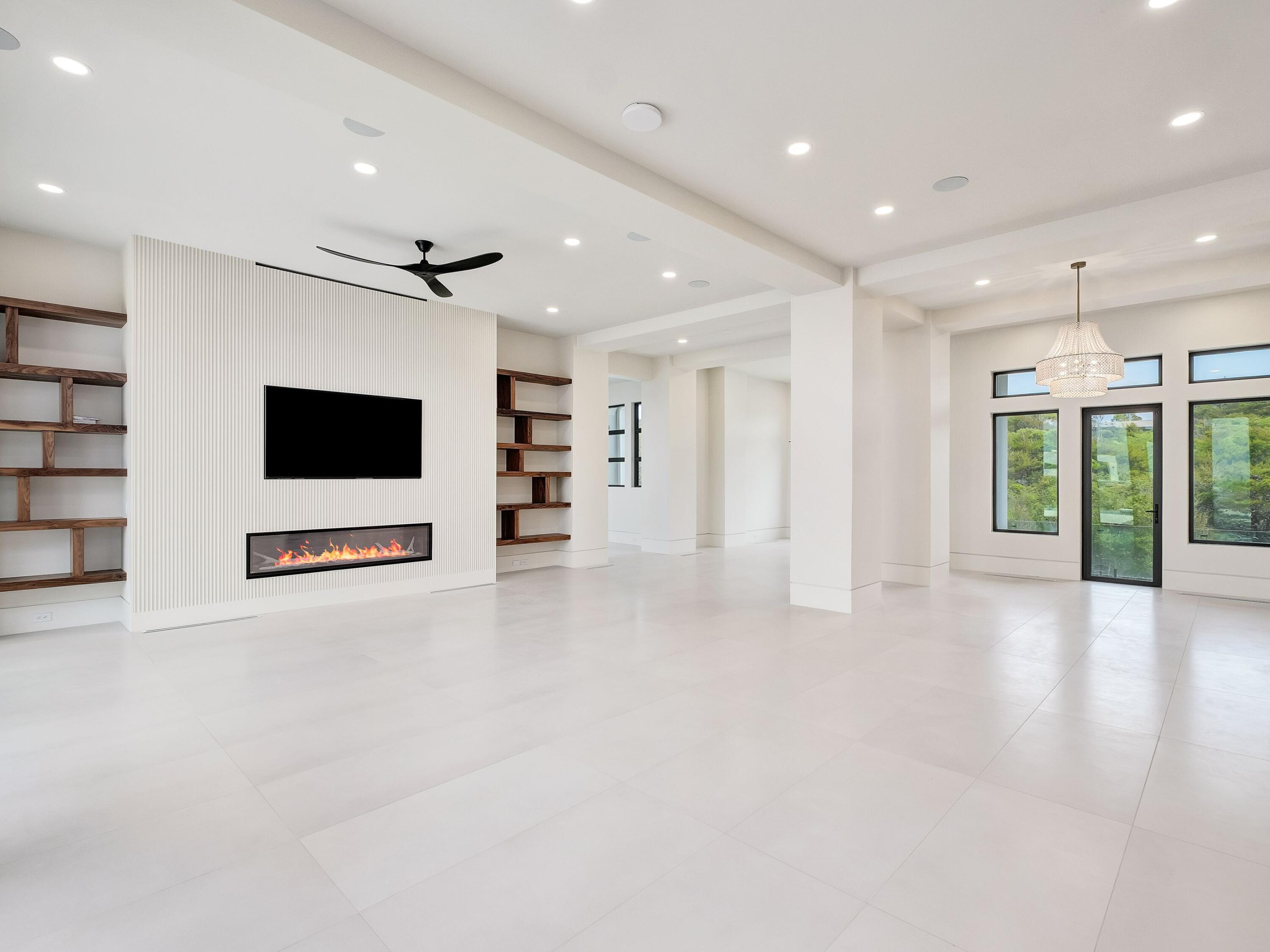 FOUR MILE VILLAGE - Residential