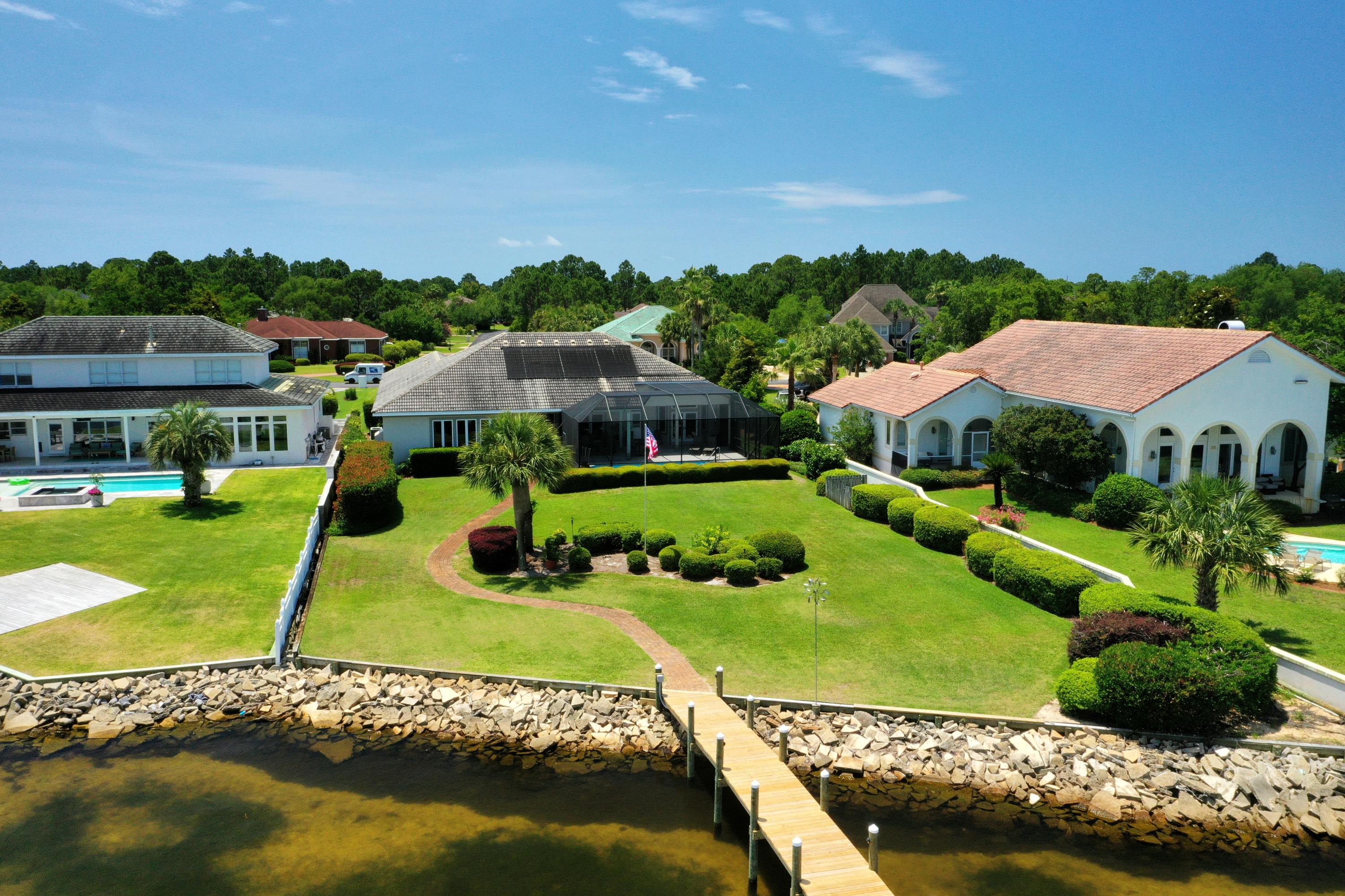 EMERALD BAY WEST - Residential