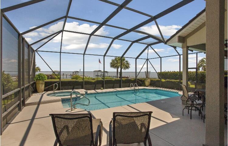 EMERALD BAY WEST - Residential
