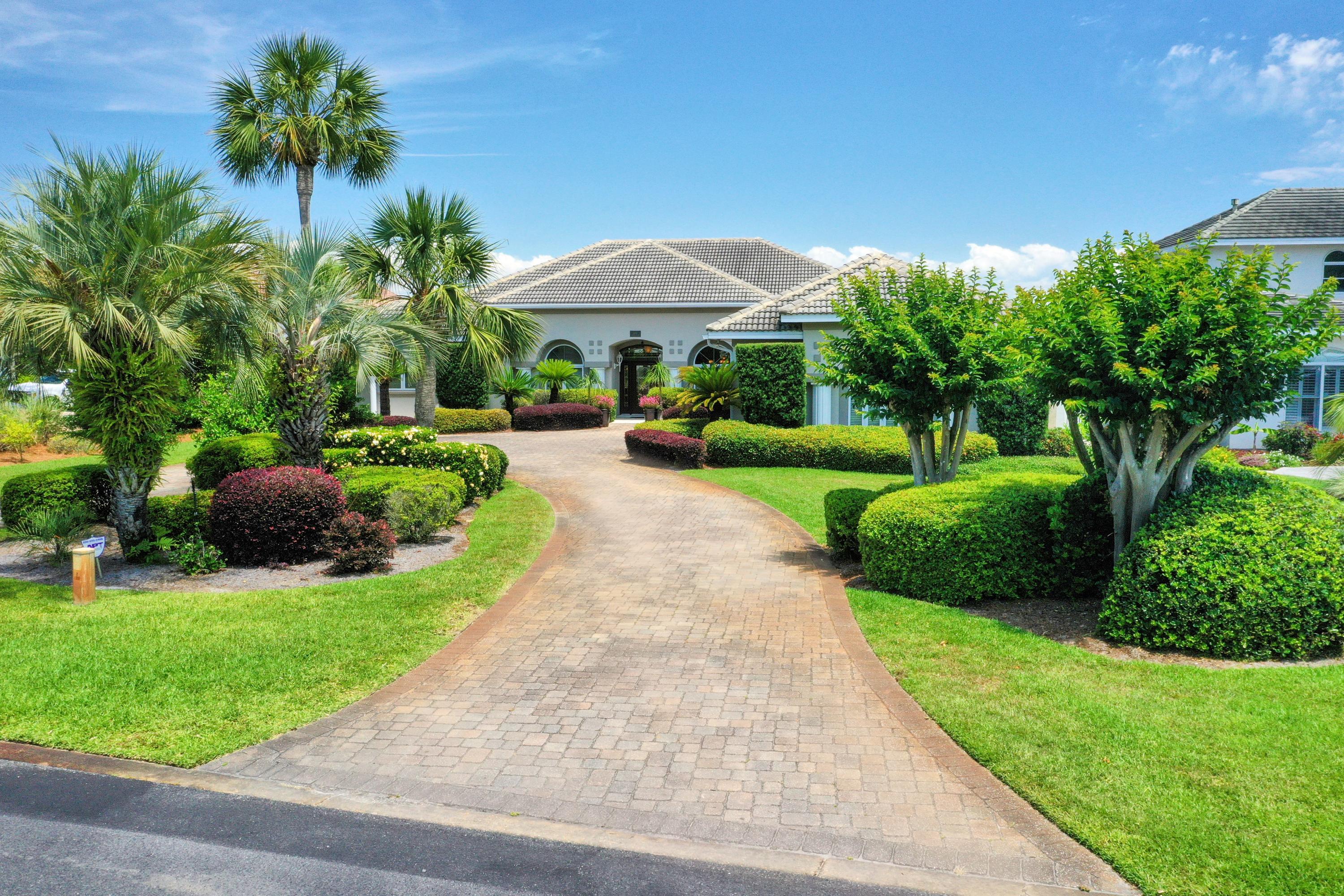 EMERALD BAY WEST - Residential