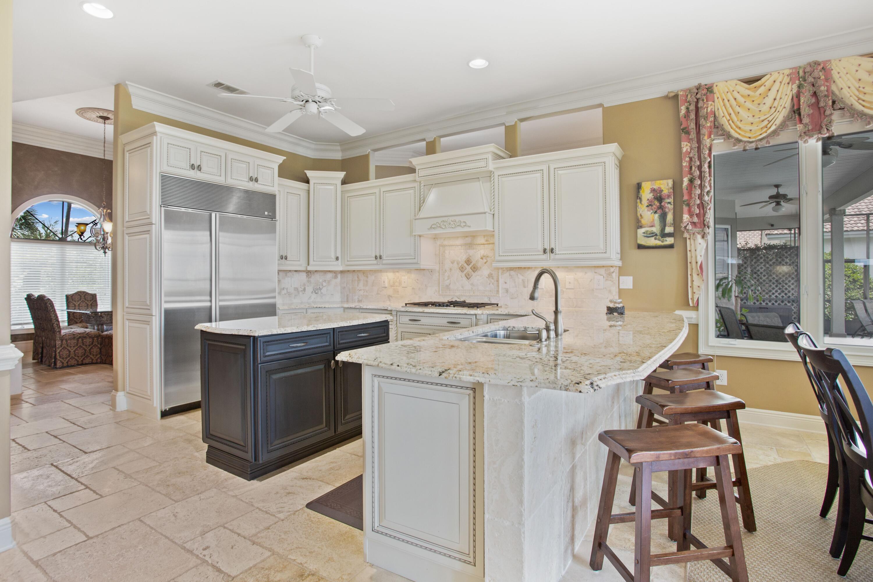 EMERALD BAY WEST - Residential