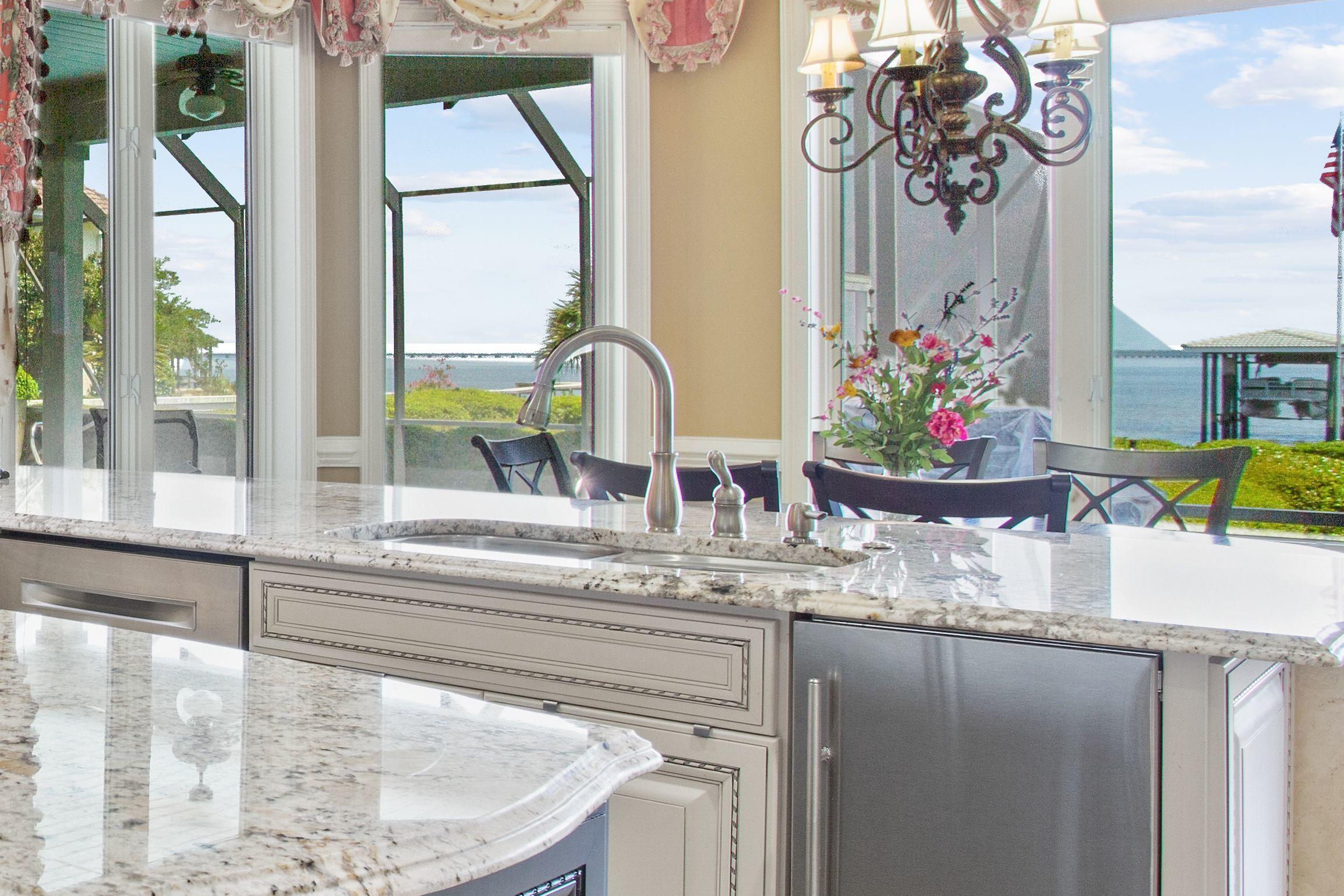 EMERALD BAY WEST - Residential