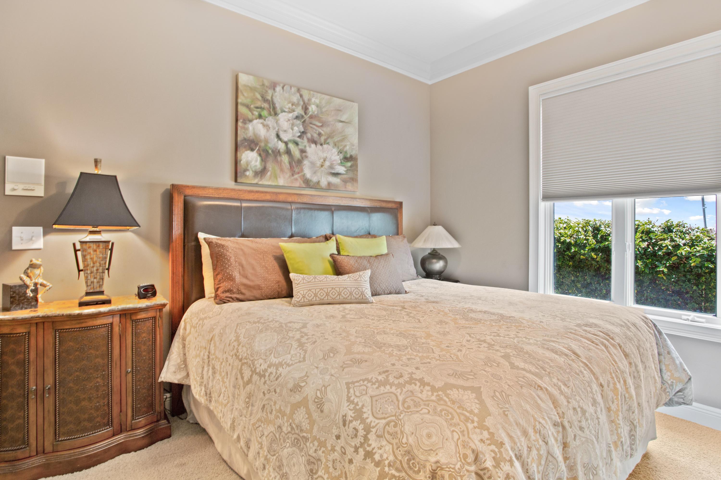 EMERALD BAY WEST - Residential