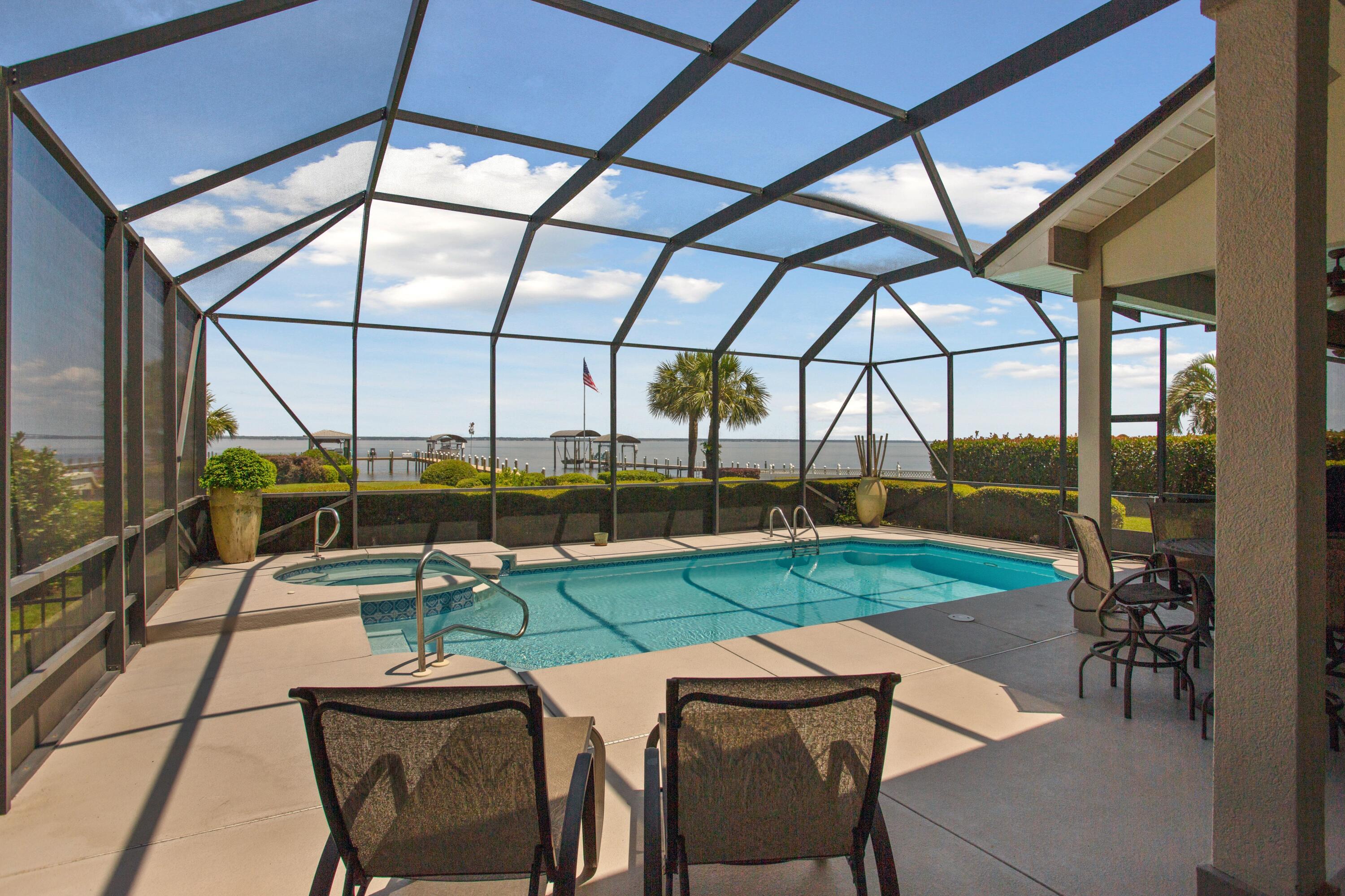 EMERALD BAY WEST - Residential