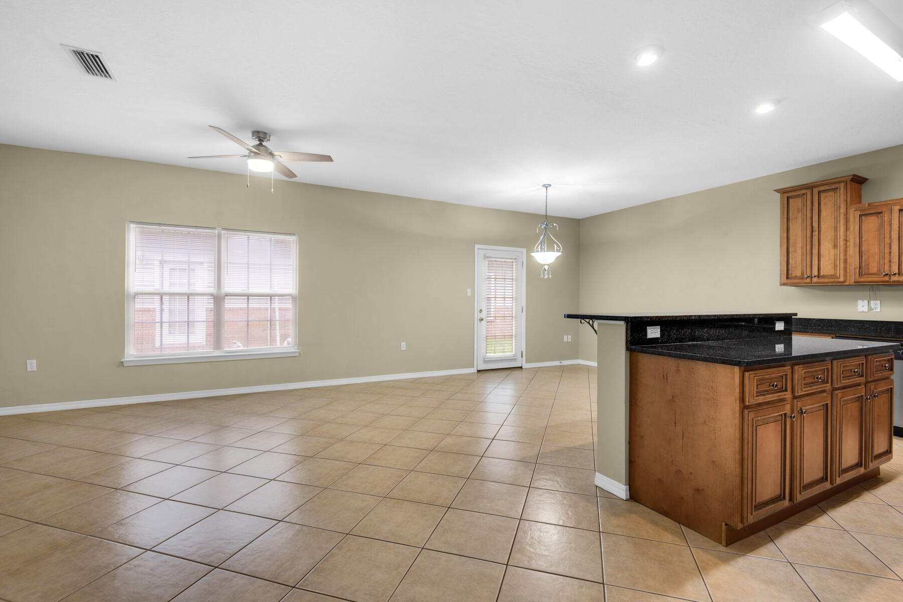 EAGLES NEST - Residential