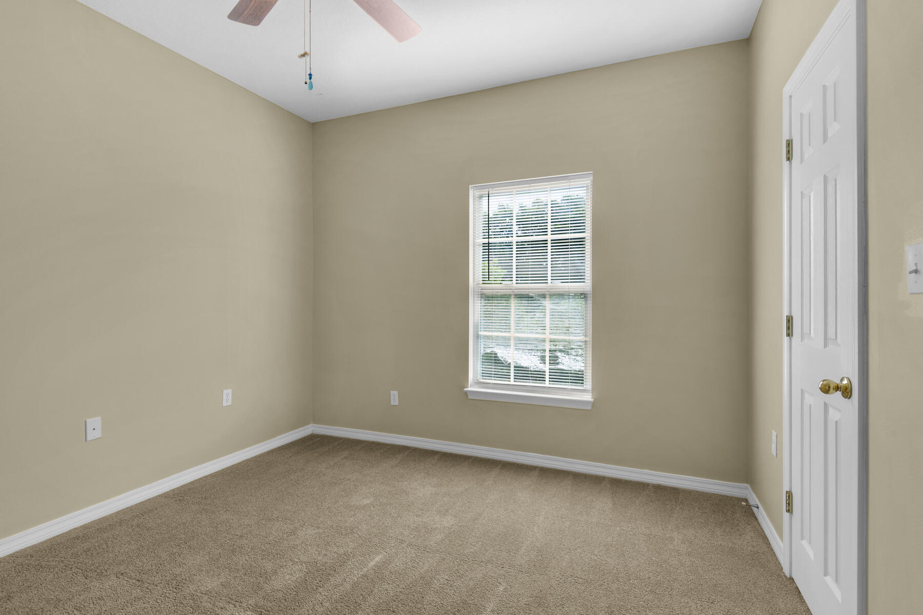 EAGLES NEST - Residential