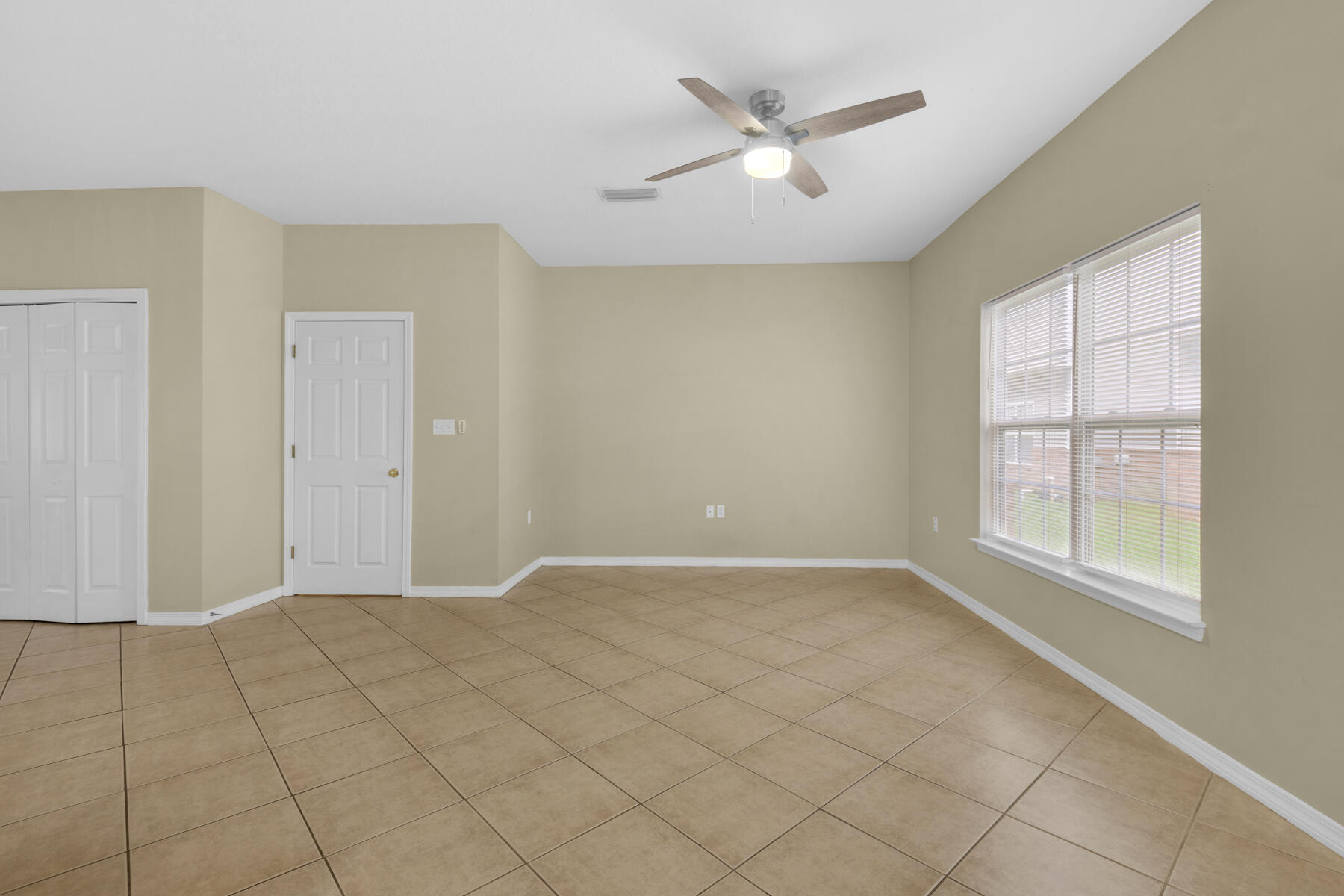 EAGLES NEST - Residential