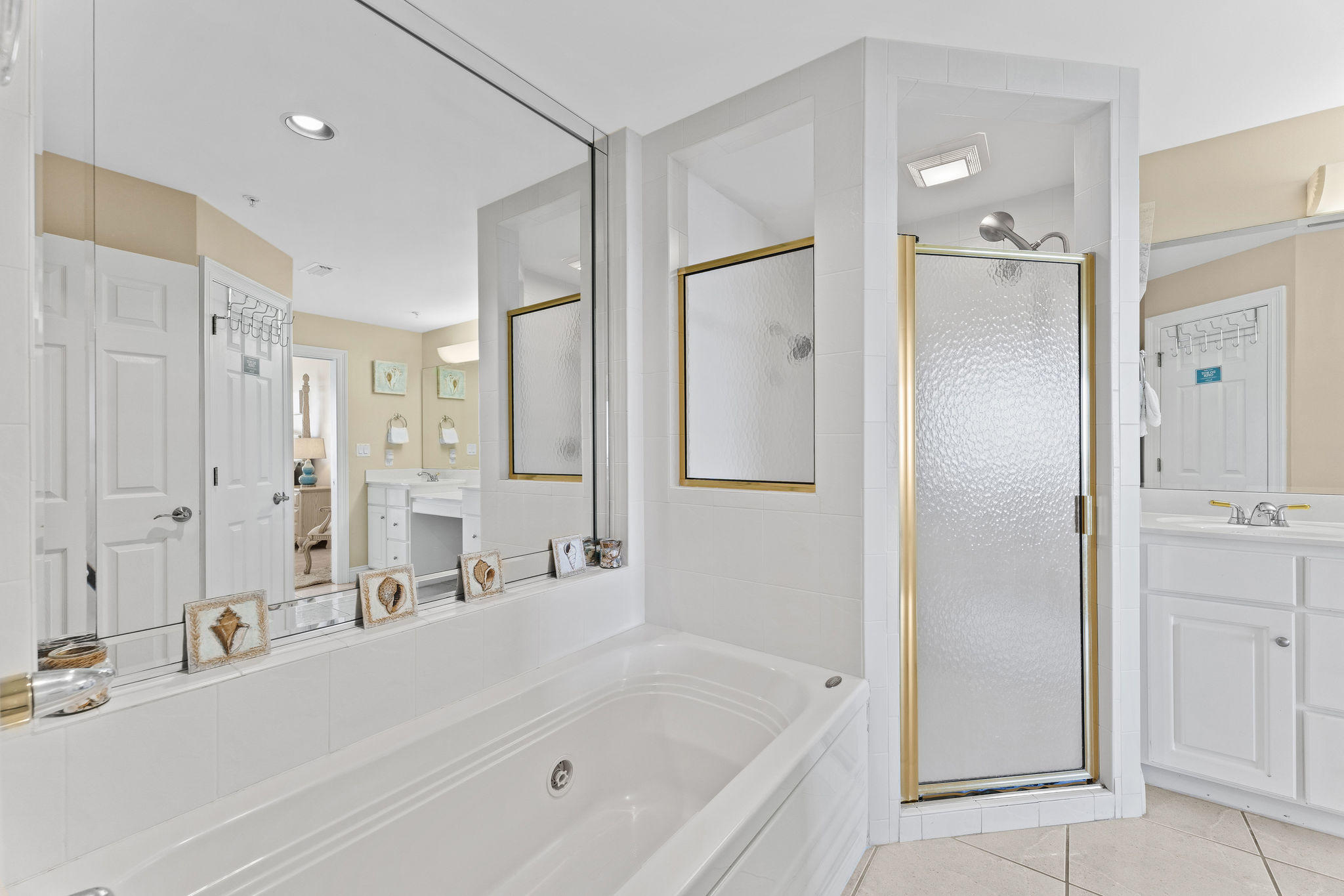 HIDDEN DUNES CONDO - Residential