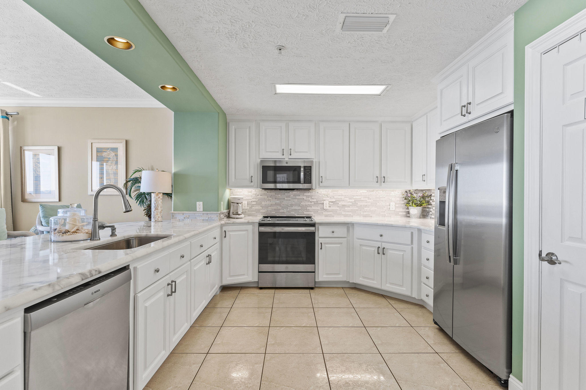 HIDDEN DUNES CONDO - Residential