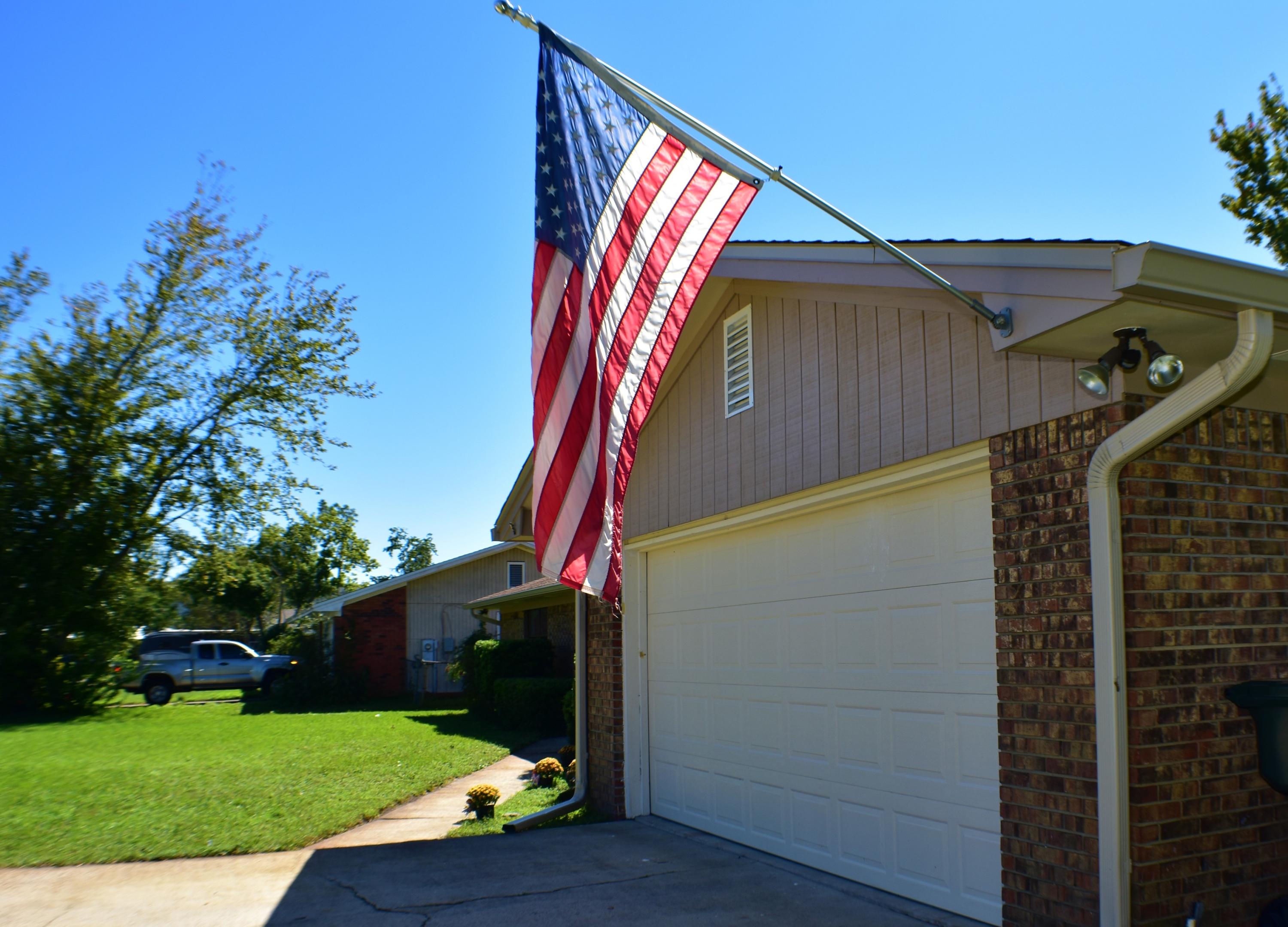 BELAIRE ESTATES - Residential