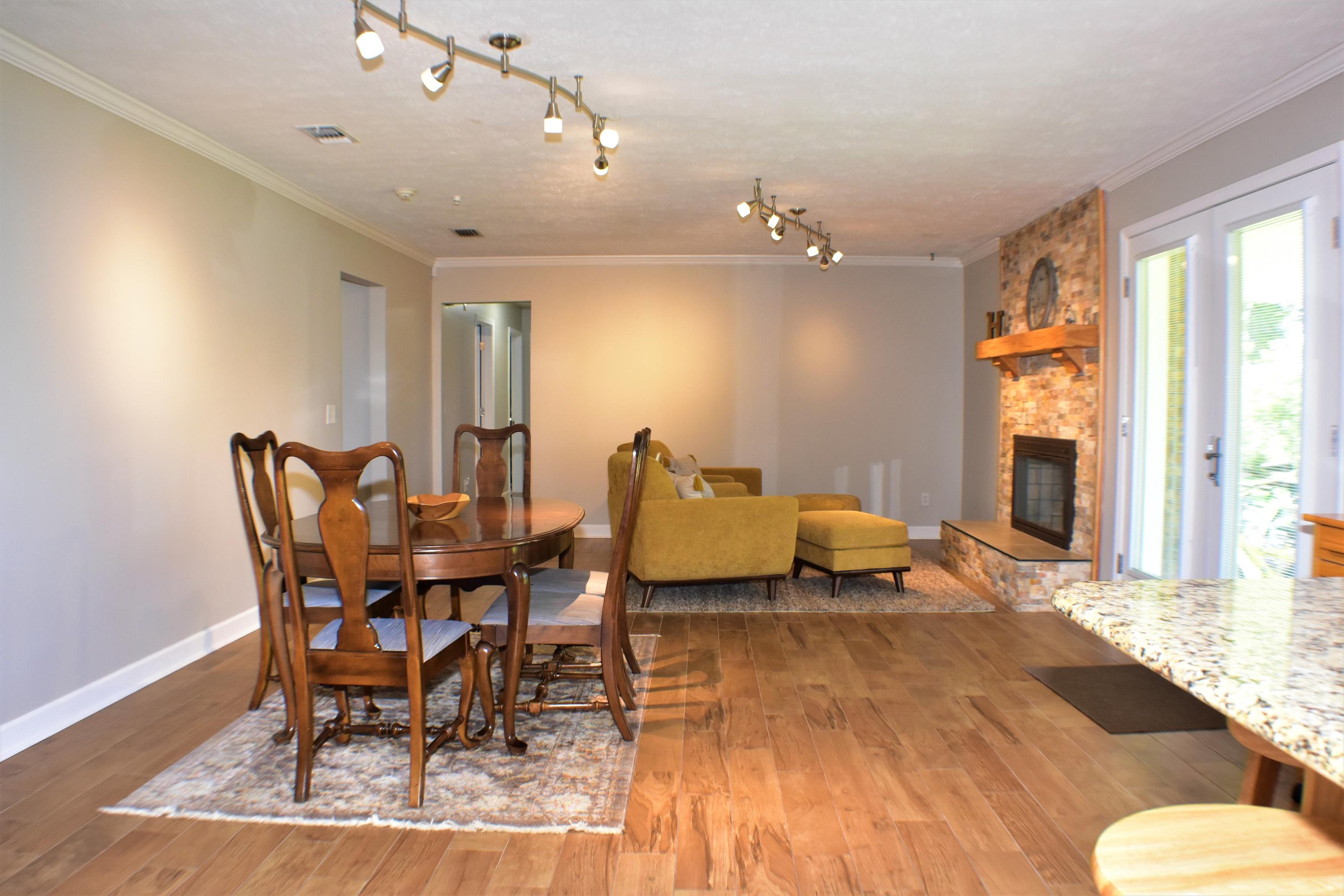 BELAIRE ESTATES - Residential