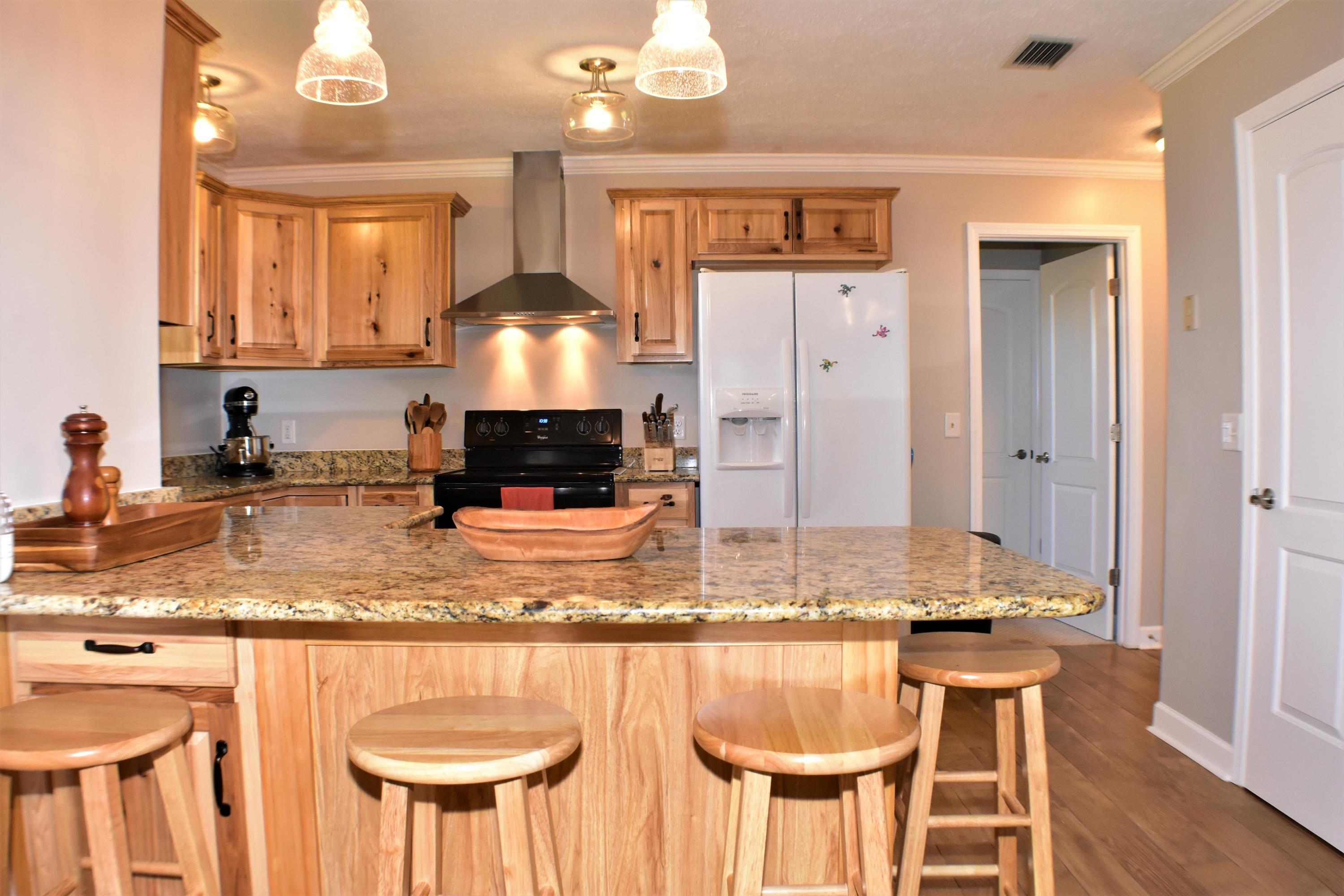 BELAIRE ESTATES - Residential