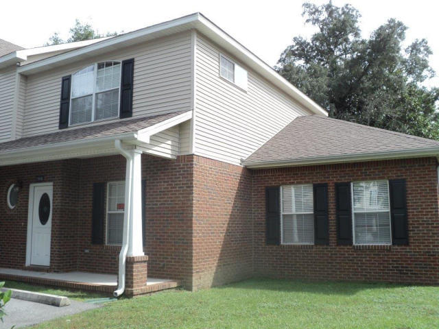 GRAND OAK PLACE - Residential