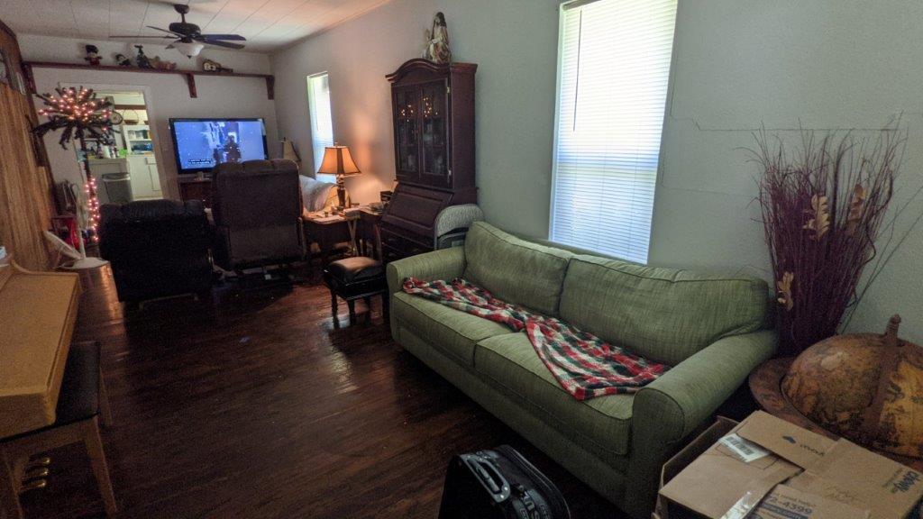 NO RECORDED SUBDIVISION - Residential