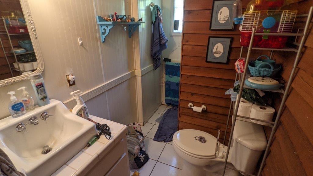 NO RECORDED SUBDIVISION - Residential