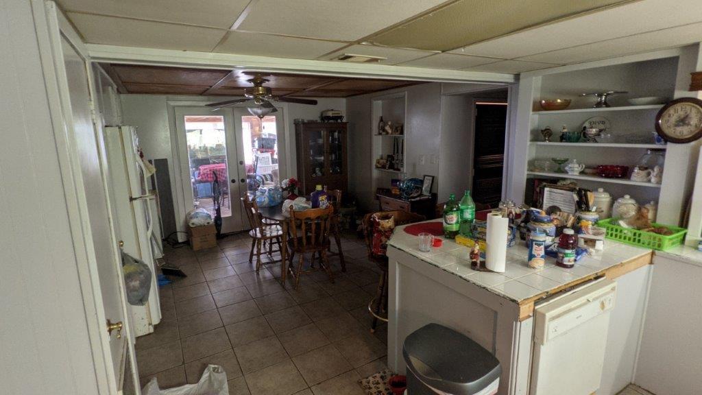 NO RECORDED SUBDIVISION - Residential