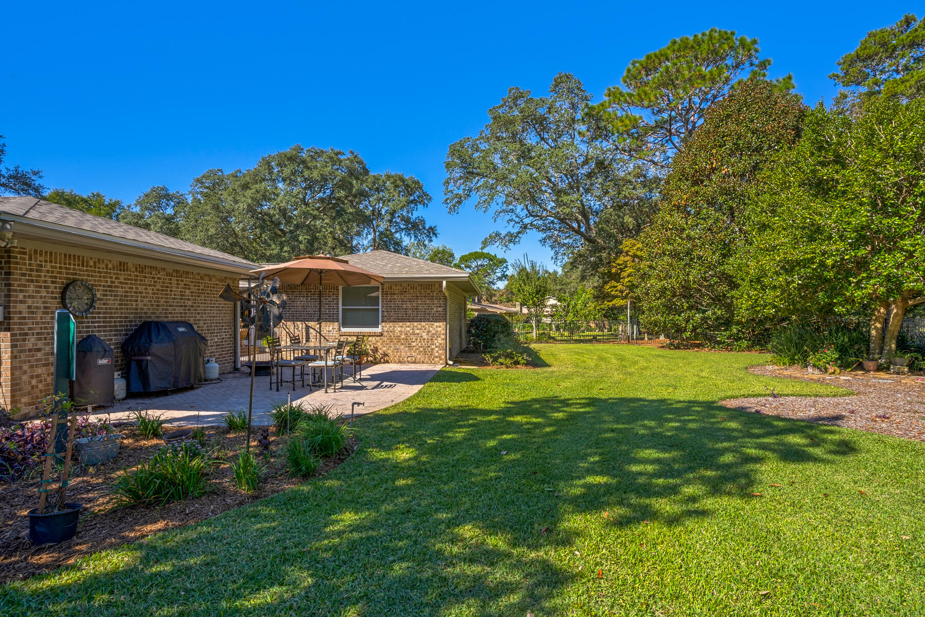 ROCKY BAYOU COUNTRY CLUB ESTATES 1 - Residential
