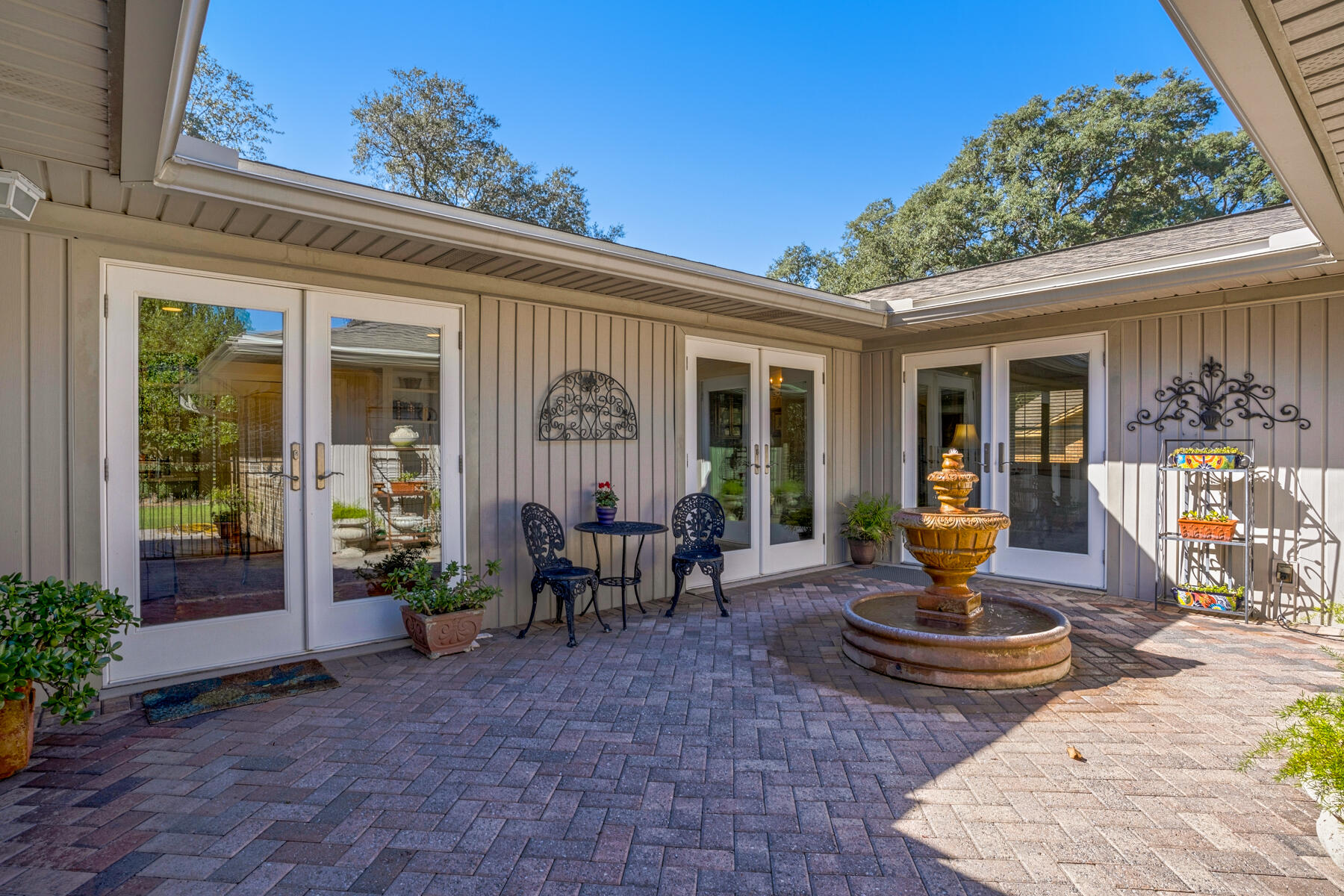 ROCKY BAYOU COUNTRY CLUB ESTATES 1 - Residential
