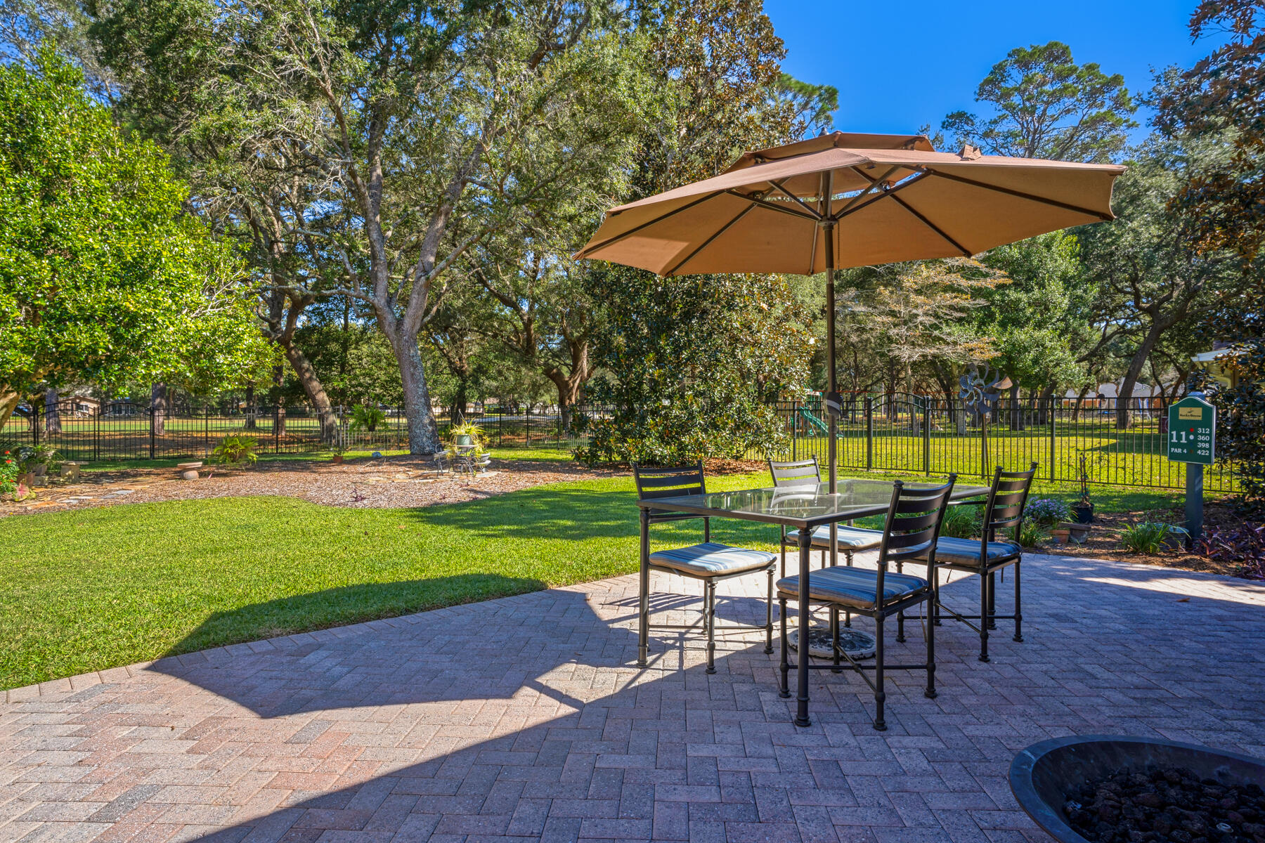 ROCKY BAYOU COUNTRY CLUB ESTATES 1 - Residential