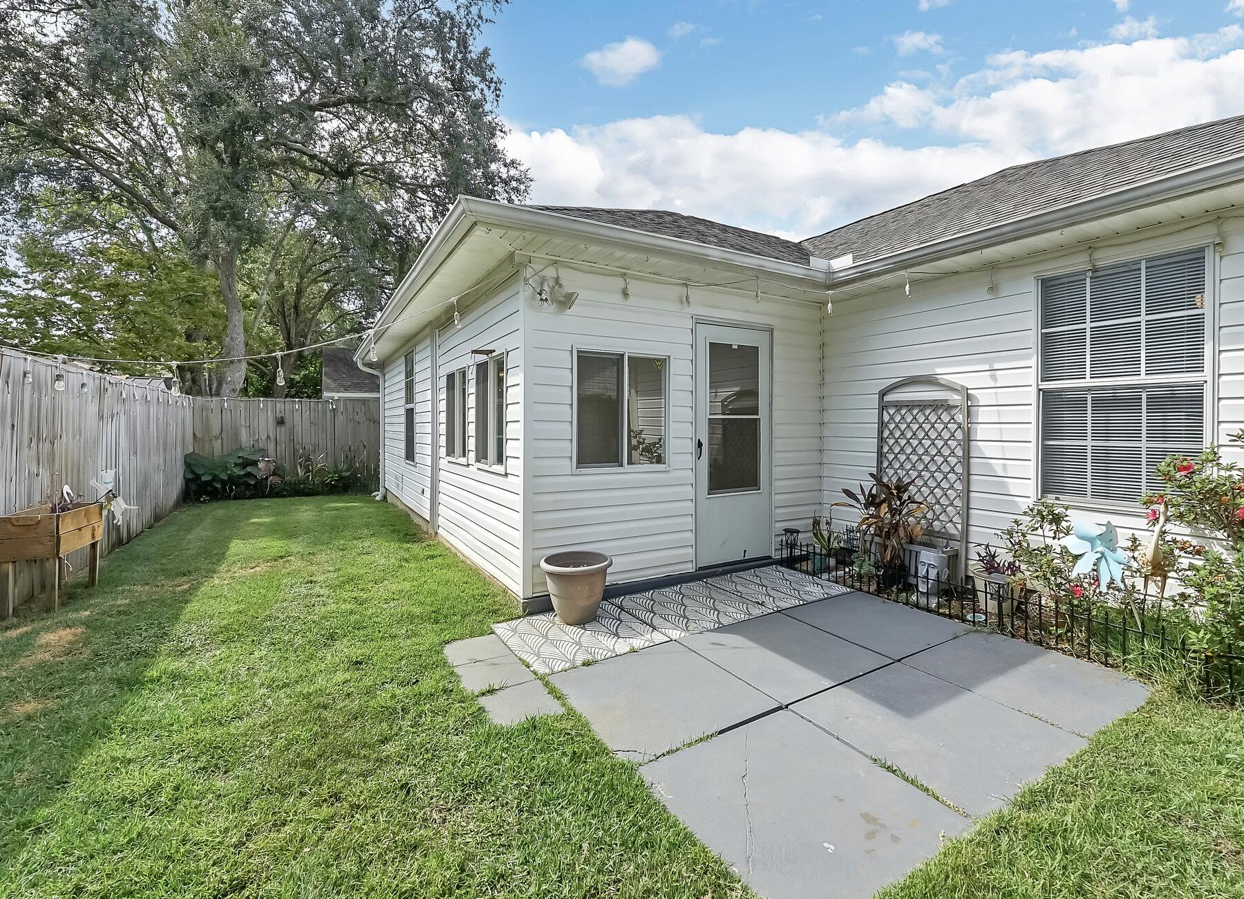 INDIGO VILLAGE - Residential Lease