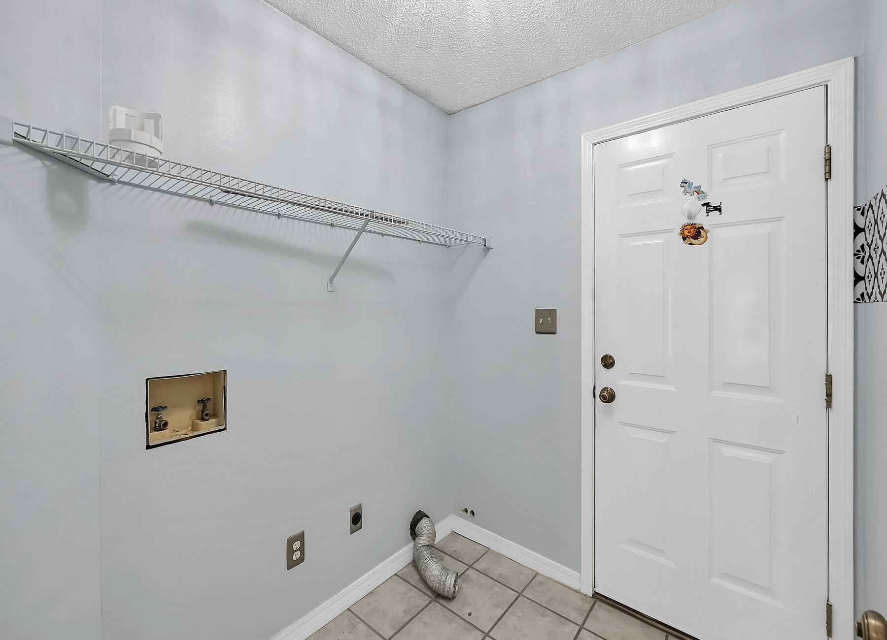 INDIGO VILLAGE - Residential Lease