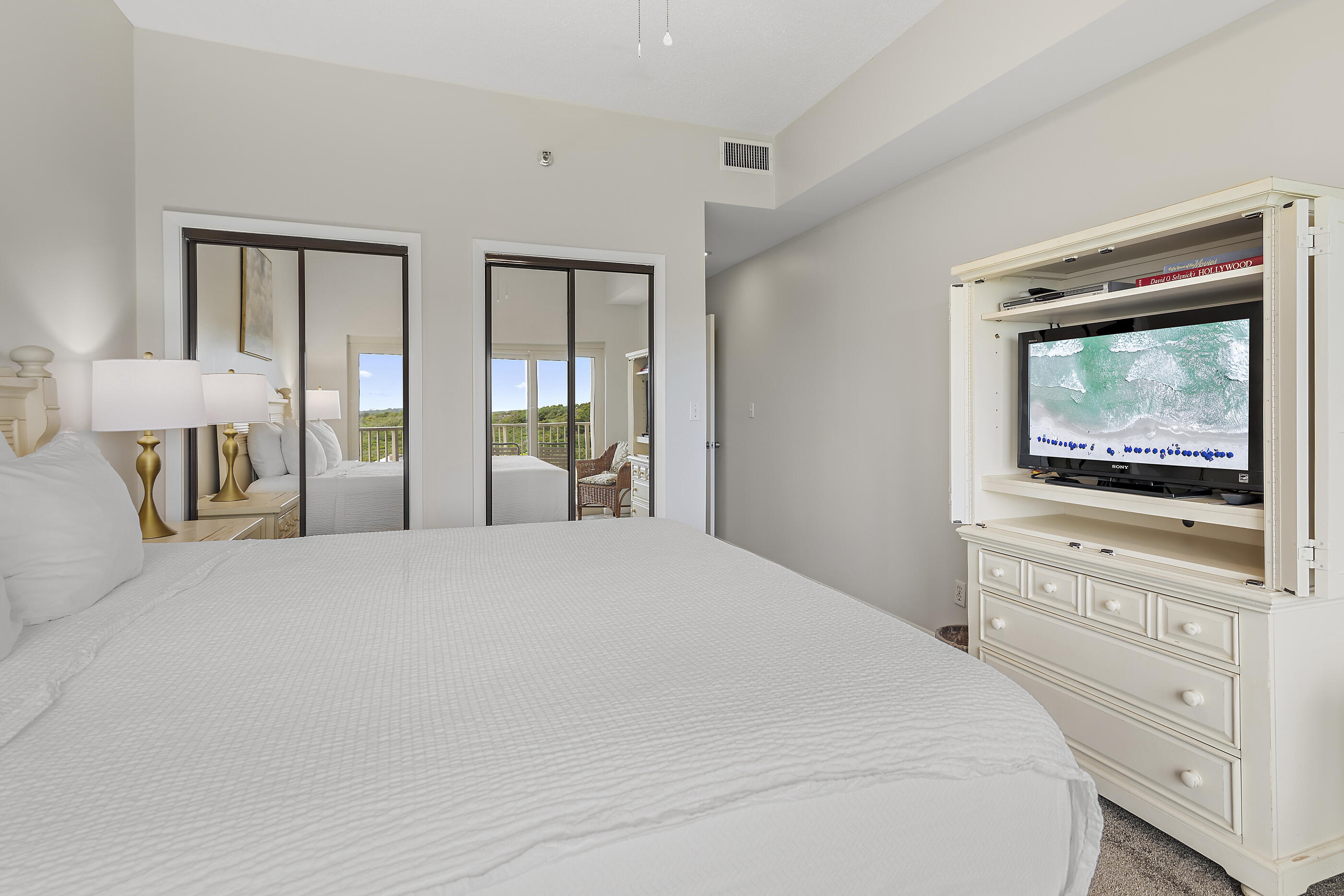 TOPS'L BEACH MANOR - Residential
