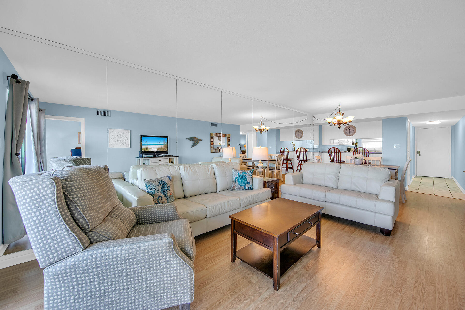 EL MATADOR CONDO - Residential