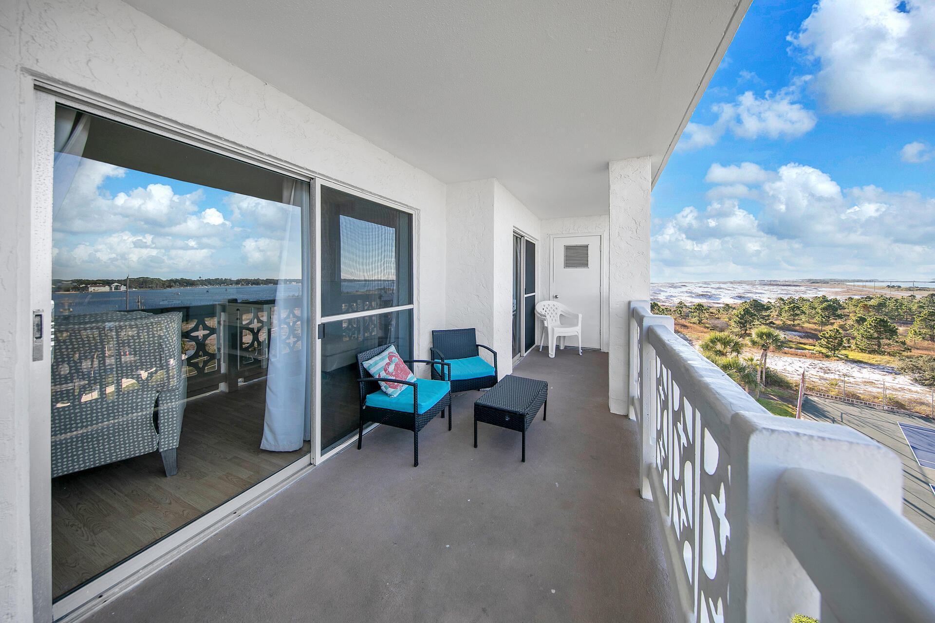 EL MATADOR CONDO - Residential