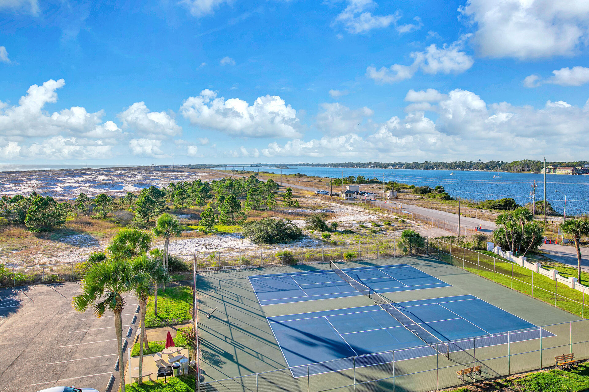 EL MATADOR CONDO - Residential