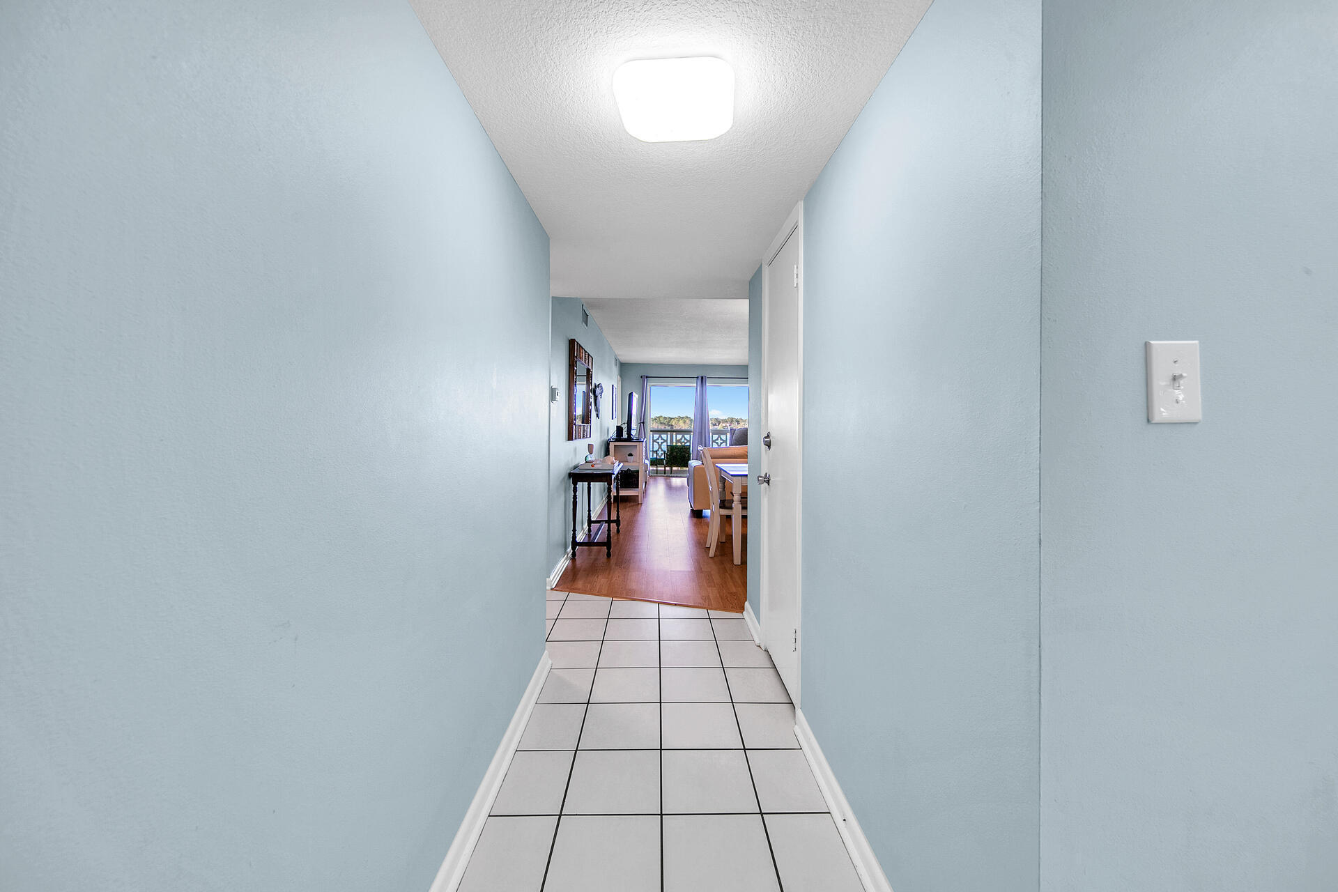 EL MATADOR CONDO - Residential