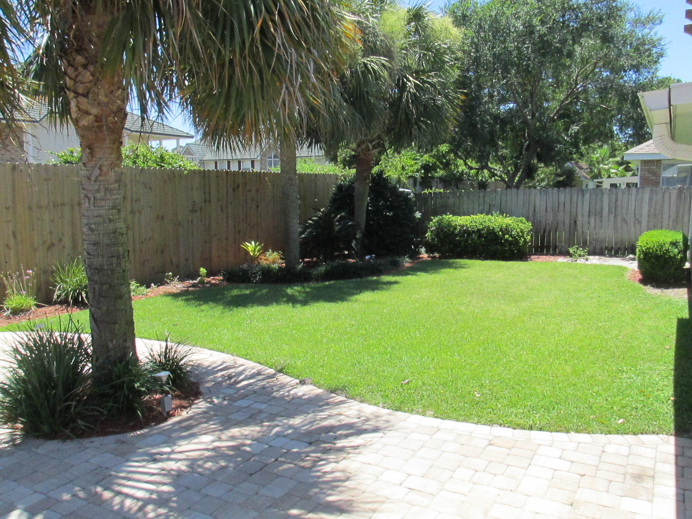 HARBOR BREEZE - Residential Lease