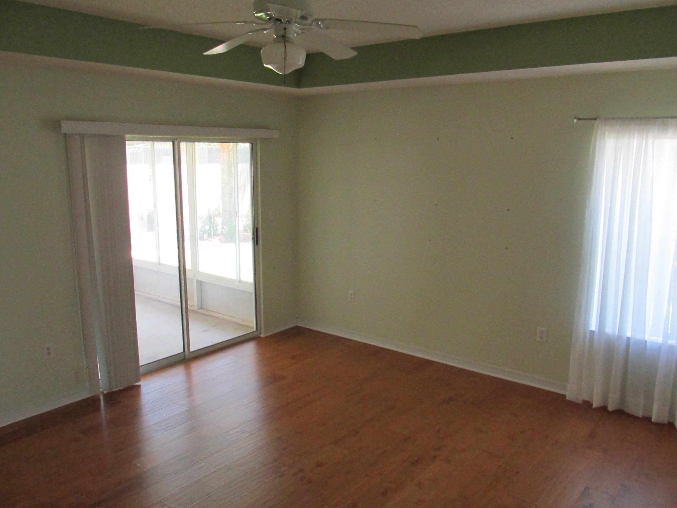 HARBOR BREEZE - Residential Lease