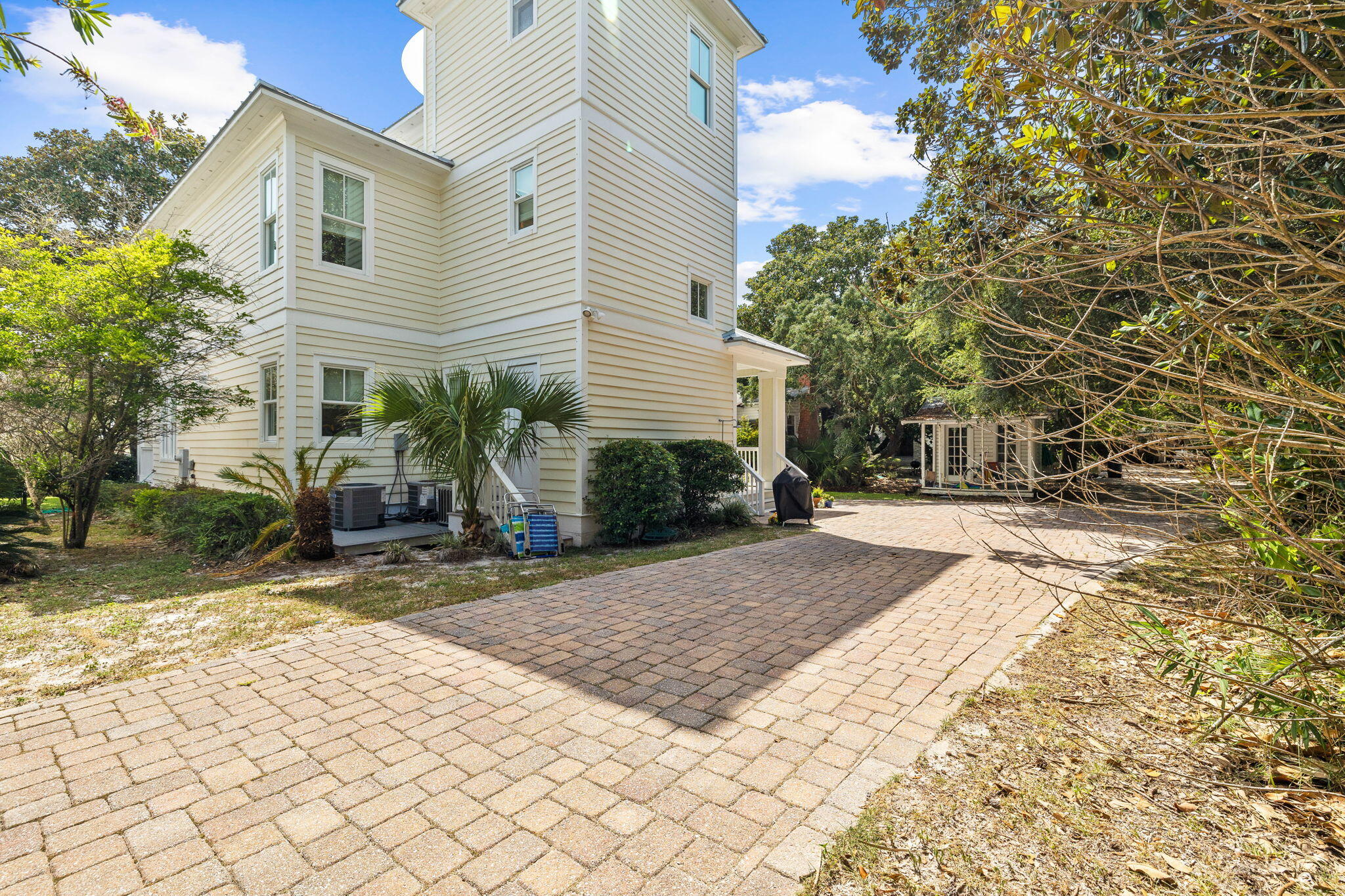 SEAGROVE 1ST ADDN - Residential