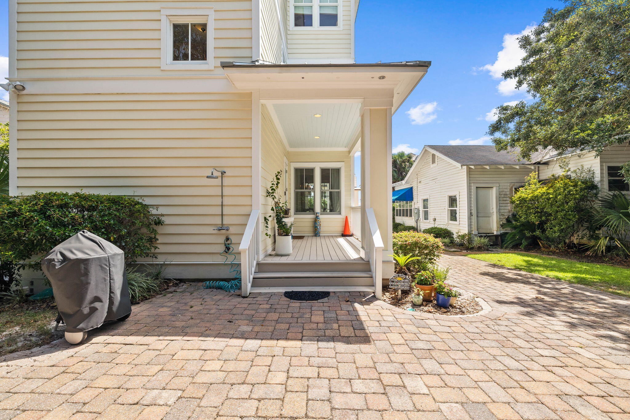 SEAGROVE 1ST ADDN - Residential